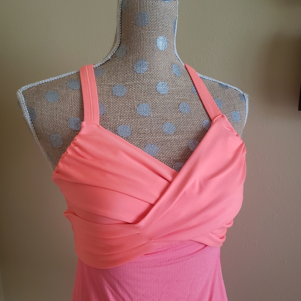 Lululemon Wrap it Up tank coral pink small Grapefruit
